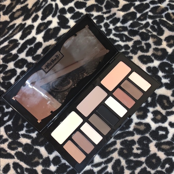 Kat Von D Shade + Light Eyeshadow Palette - Picture 3 of 5